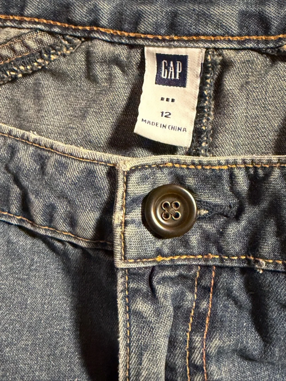 GAP Vintage Denim A-Line Skirt in Medium Blue - Picture 3 of 4